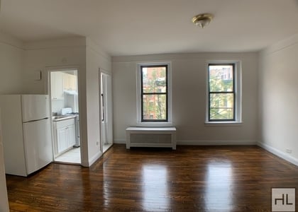 East 58th St - Photo 1