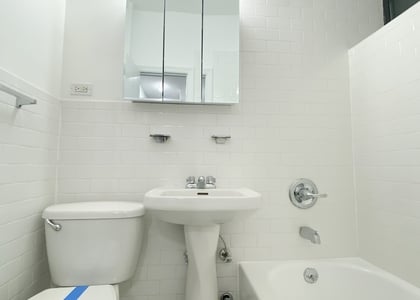 East 89 - Photo 1