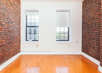 1563 Dekalb Avenue - Photo 1