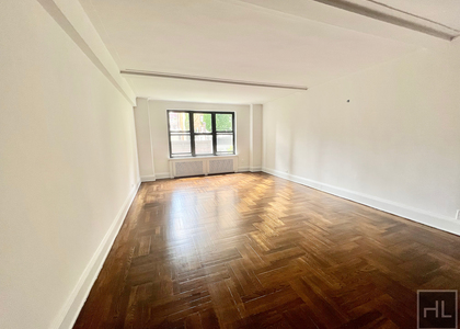 East 38 Street - Photo 1