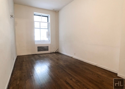 East 89 - Photo 1
