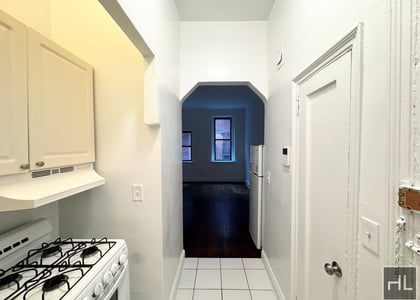 1 Avenue - Photo 1