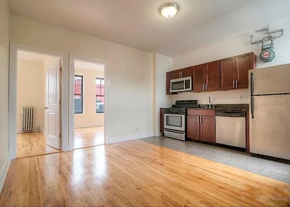 7th Ave/ W 11 - Photo 1