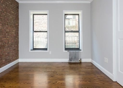 East 100th Street - Photo 1