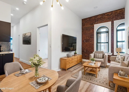16 Howard Avenue - Photo 1