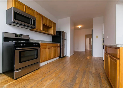 953 Metropolitan Ave - Photo 1