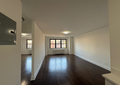 145 East 16th Street - Photo 1