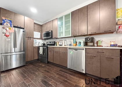 807 Quincy street #3 - Photo 1