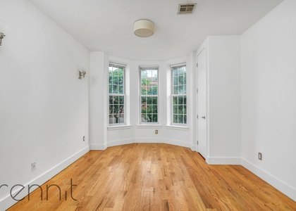 1429 Bushwick Avenue, Brooklyn - Photo 1