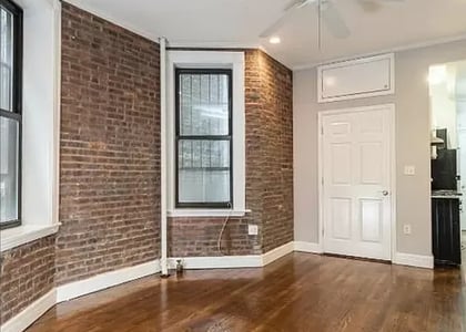 335 East 18th Street - Photo 1