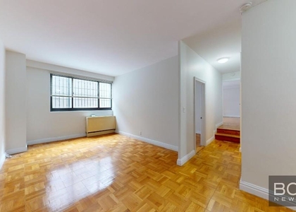West 45th Street - Photo 1