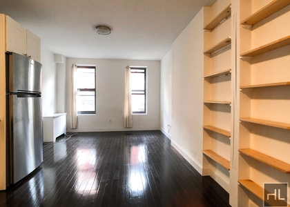 E 89 St - Photo 1