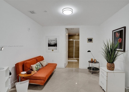 31 Se 6th St - Photo 1