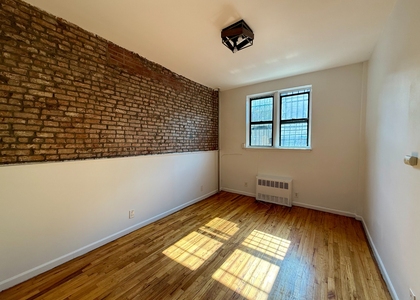 23 Malcolm X Boulevard - Photo 1