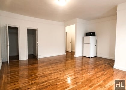 East 58th St - Photo 1