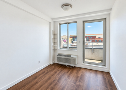 286 Stanhope Street - Photo 1