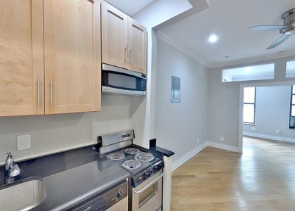 279 East 10th Street - Photo 1