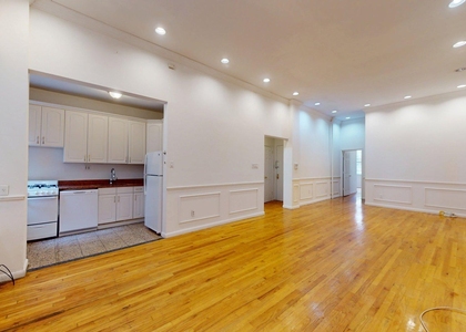 Second Avenue - Photo 1
