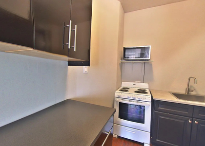 1BR in East Harlem - Photo 1