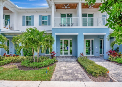 4695 Se Manatee Way - Photo 1
