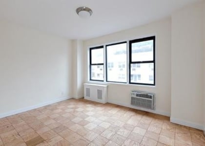 E 36th St - Photo 1