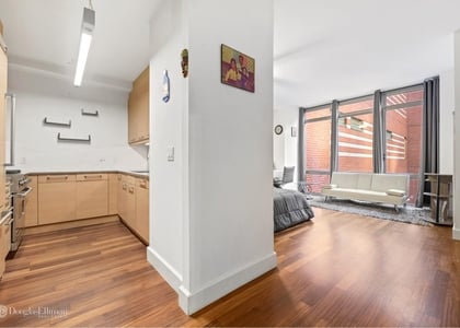 333 E 91st St - Photo 1