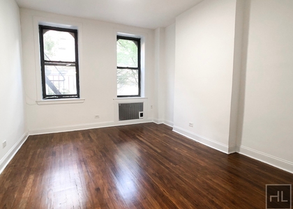 East 89 - Photo 1