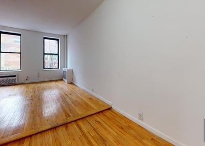 335 East 92 Street - Photo 1