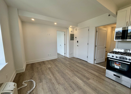 45 West 81st Street - Photo 1