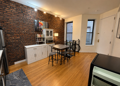 662 Park Place - Photo 1
