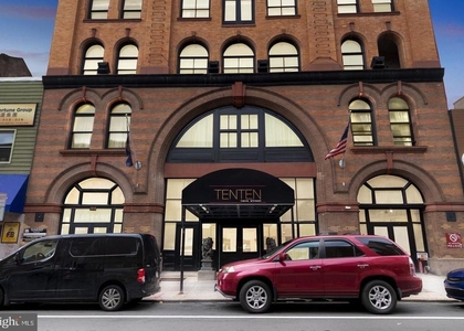 1010 Race Street - Photo 1