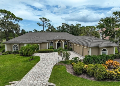 852 Macewen Drive - Photo 1