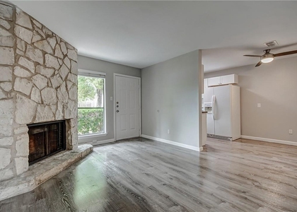 4307 S 1st St - Photo 1