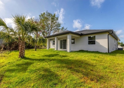 405 Sunset Road N - Photo 1