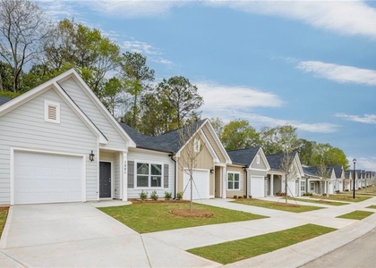 100 Cottage Way - Photo 1
