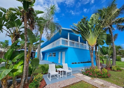 1115 S Ocean Drive - Photo 1