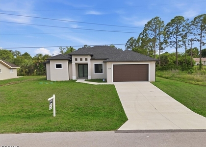 1436 Graham Circle - Photo 1
