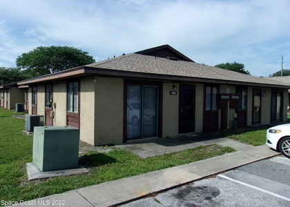 1050 N Fiske Boulevard - Photo 1