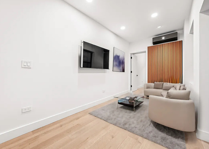 727 Knickerbocker Avenue - Photo 1