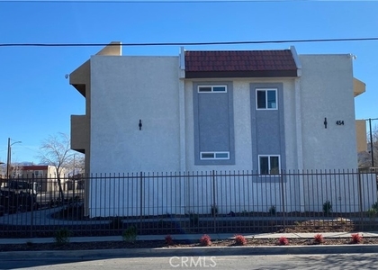 454 E Avenue Q3 - Photo 1