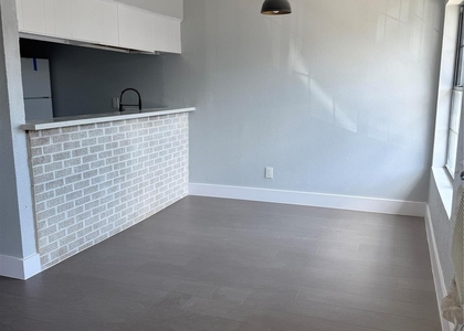1125 Ann Street - Photo 1