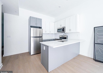 2403-2407 W Thompson Street - Photo 1