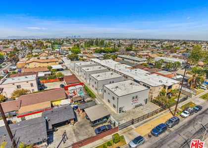649 W 92nd Street - Photo 1