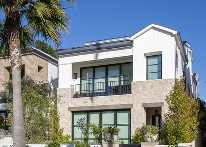 506 Goldenrod - Photo 1