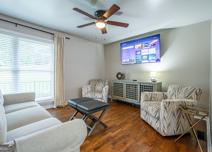 236 Pioneer Trail - Photo 1