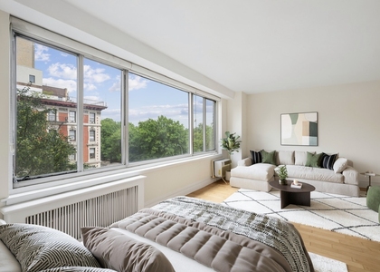 400 Central Park West - Photo 1