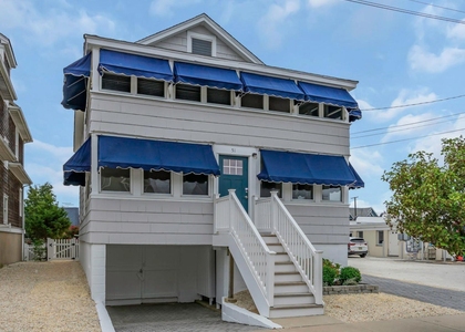 51 3rd Avenue - Photo 1