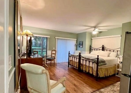 11863 Wimbledon Circle - Photo 1