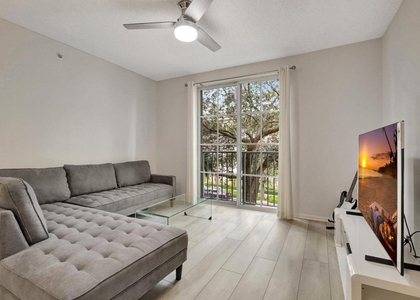 630 S Sapodilla Avenue - Photo 1