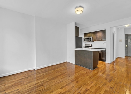 West 49 Street - Photo 1
